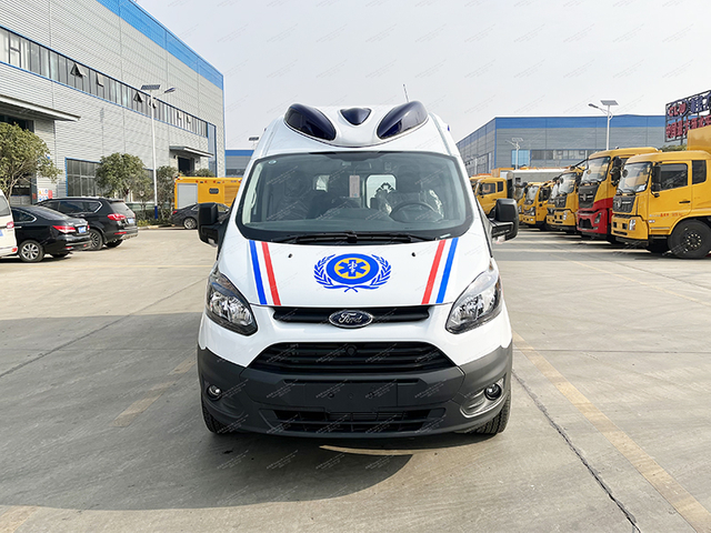 Медицинский транспортный автомобиль-Форд V362 мониторинг-газолин