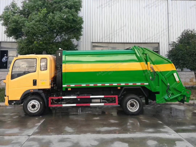 HOWO 116HP 6M3 Компакт