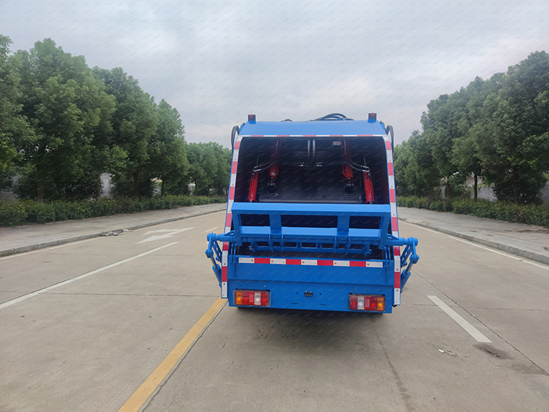 HOWO 14M3 Compactor Truck 