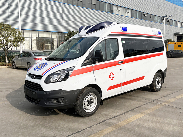 Медицинский транспортный автомобиль-Форд V362 мониторинг-газолин