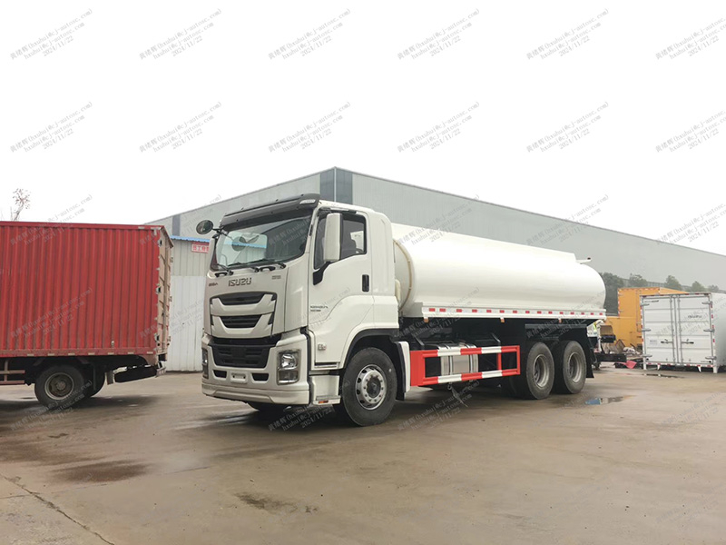Грузовик isuzu 4x2 спринклер